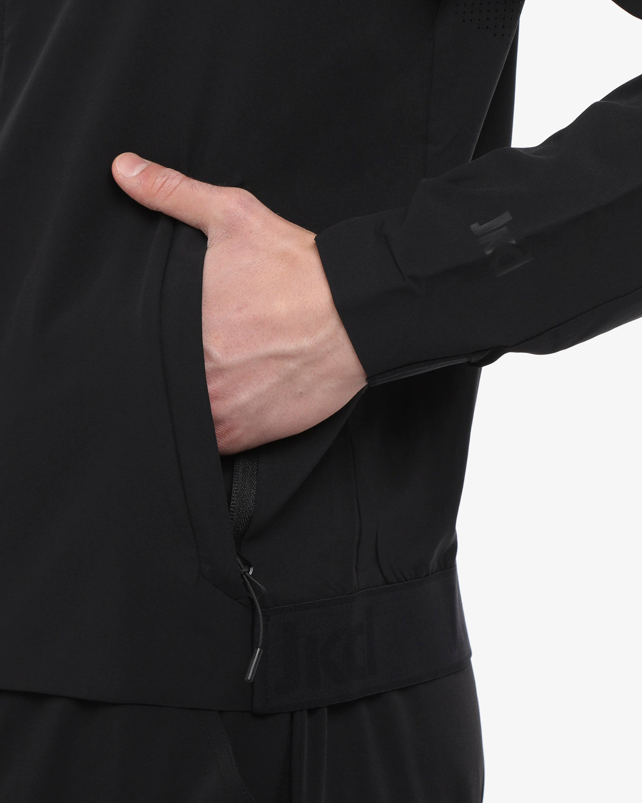 f64995525916e1291ea37f9b68a60166_NERO_JKGC6E801U_15_001