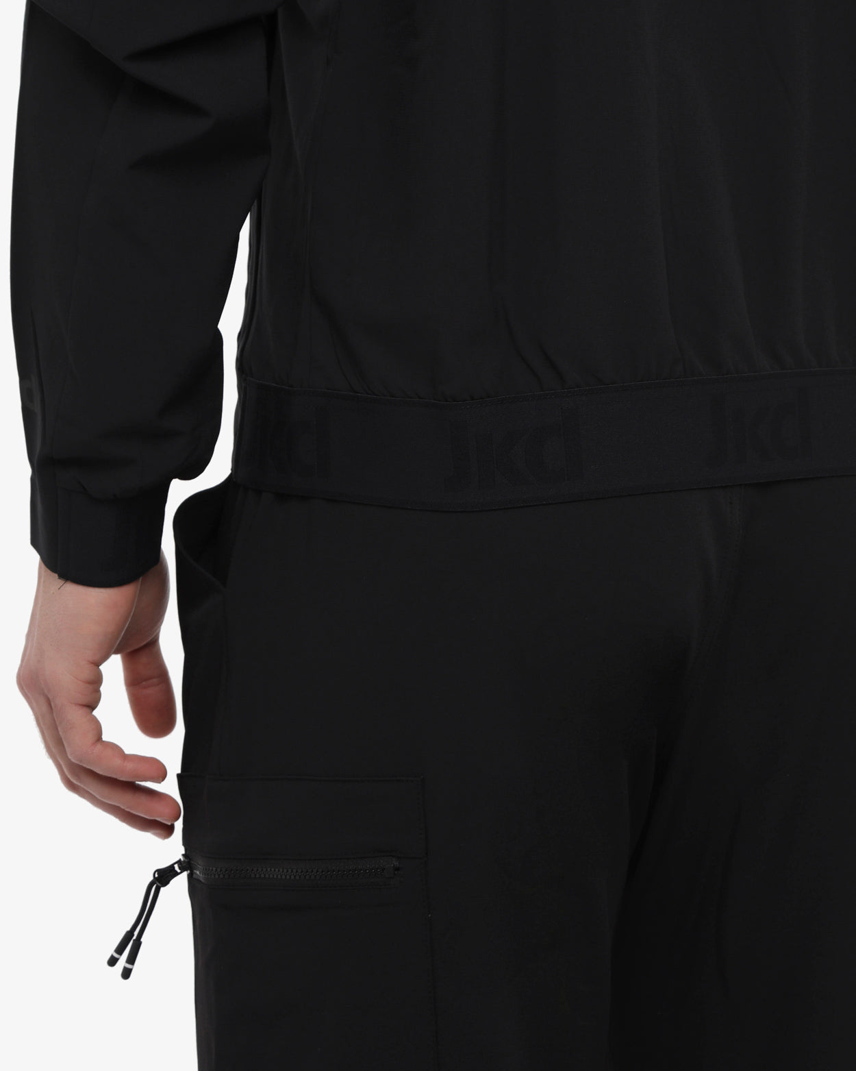 f64995525916e1291ea37f9b68a60166_NERO_JKGC6E801U_16_001