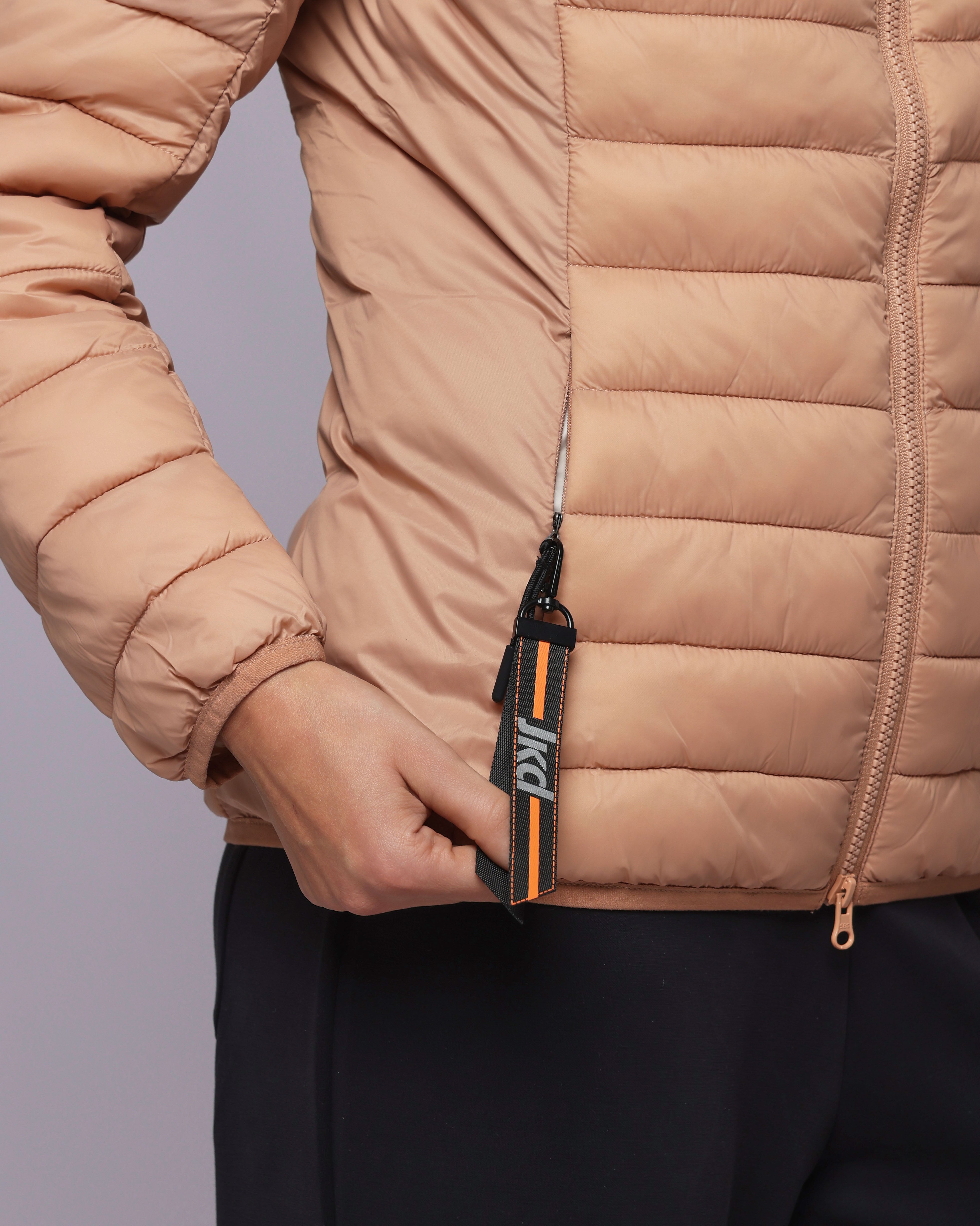 0e9872f72c5db5e2355f7d542411bb10_BEIGE_JKGC6P301D_45_Z22