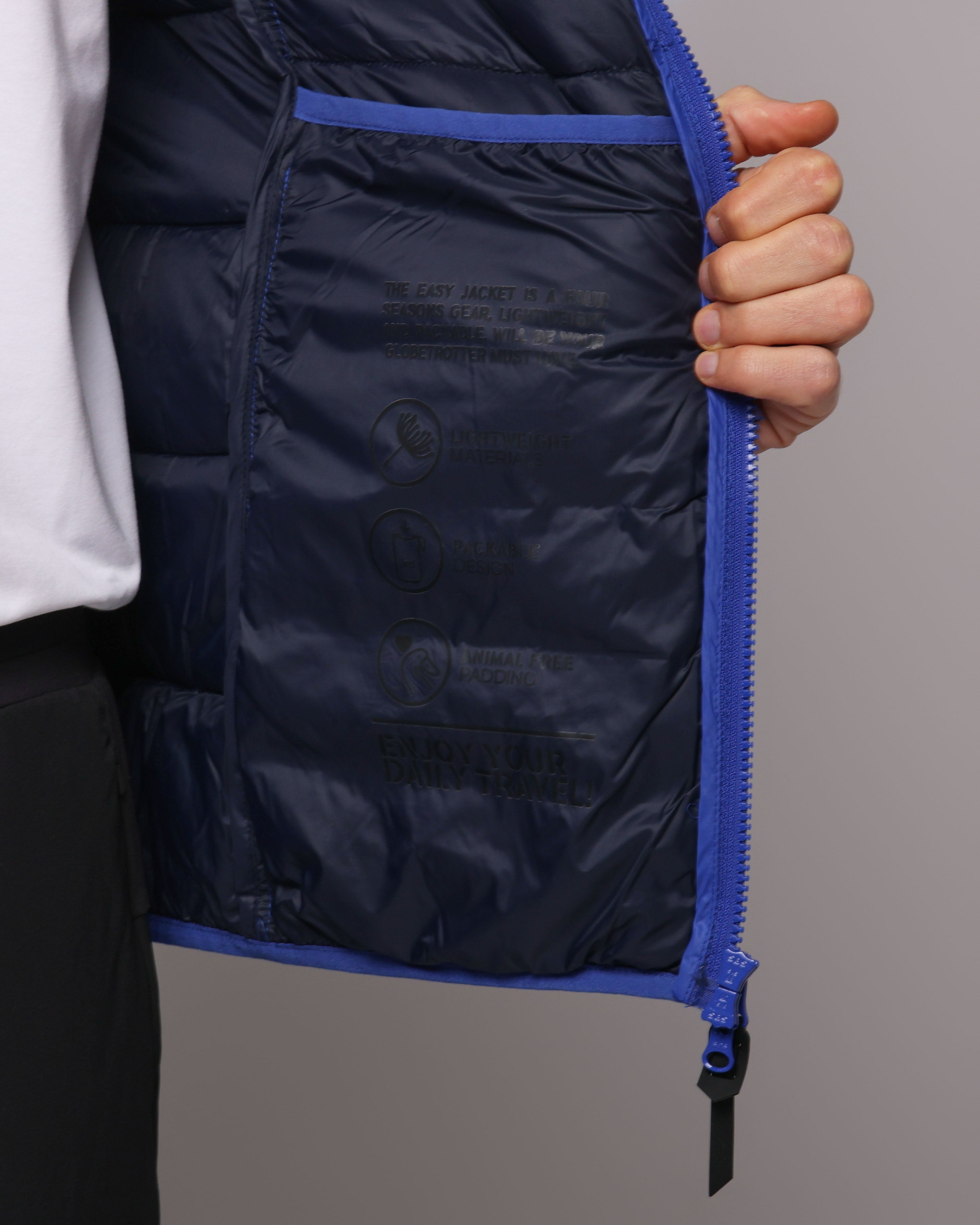 518586f63d95cf4f283850c729c8dfa4_BLU_JKGC6P301U_38_Z25