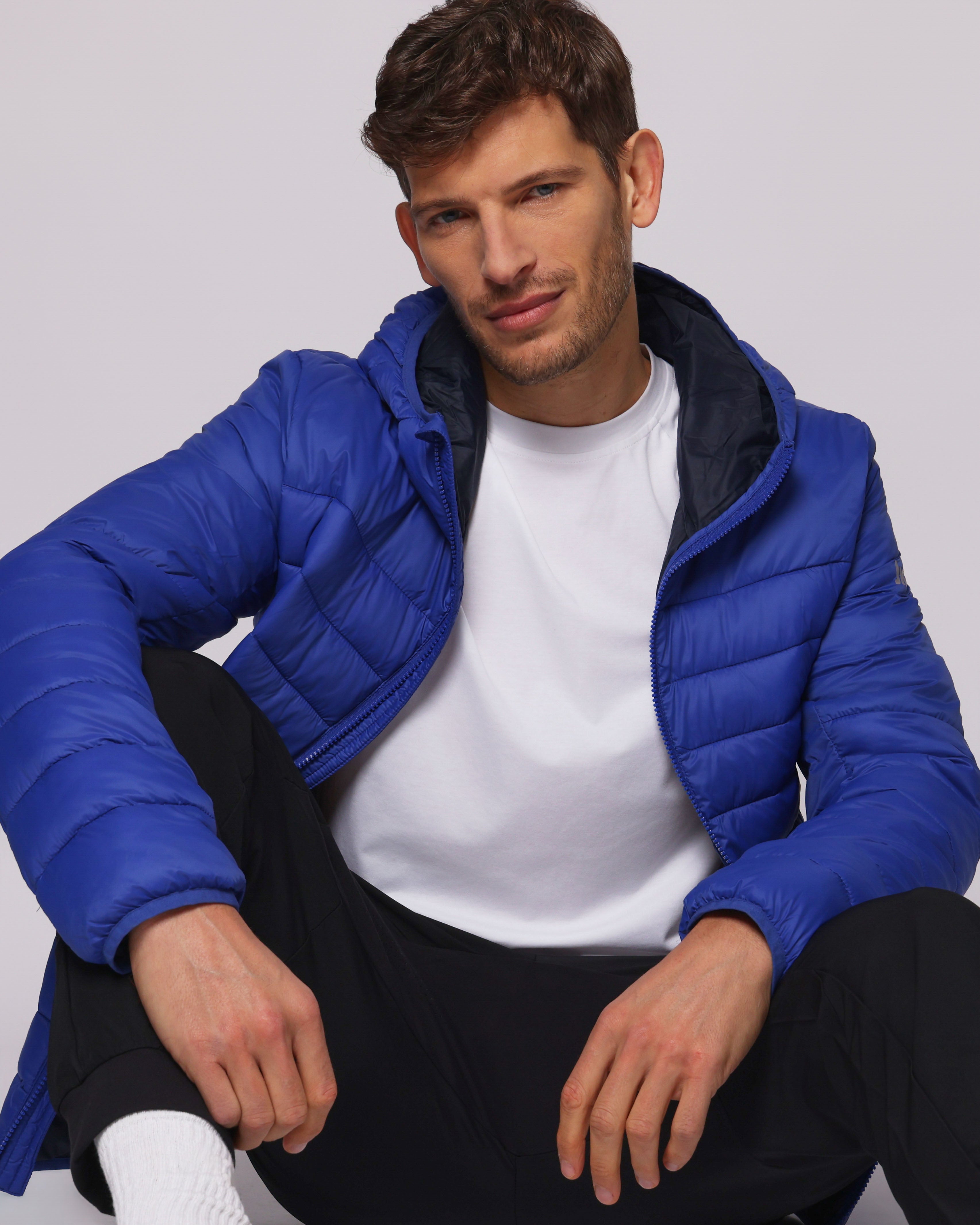 518586f63d95cf4f283850c729c8dfa4_BLU_JKGC6P301U_39_Z25