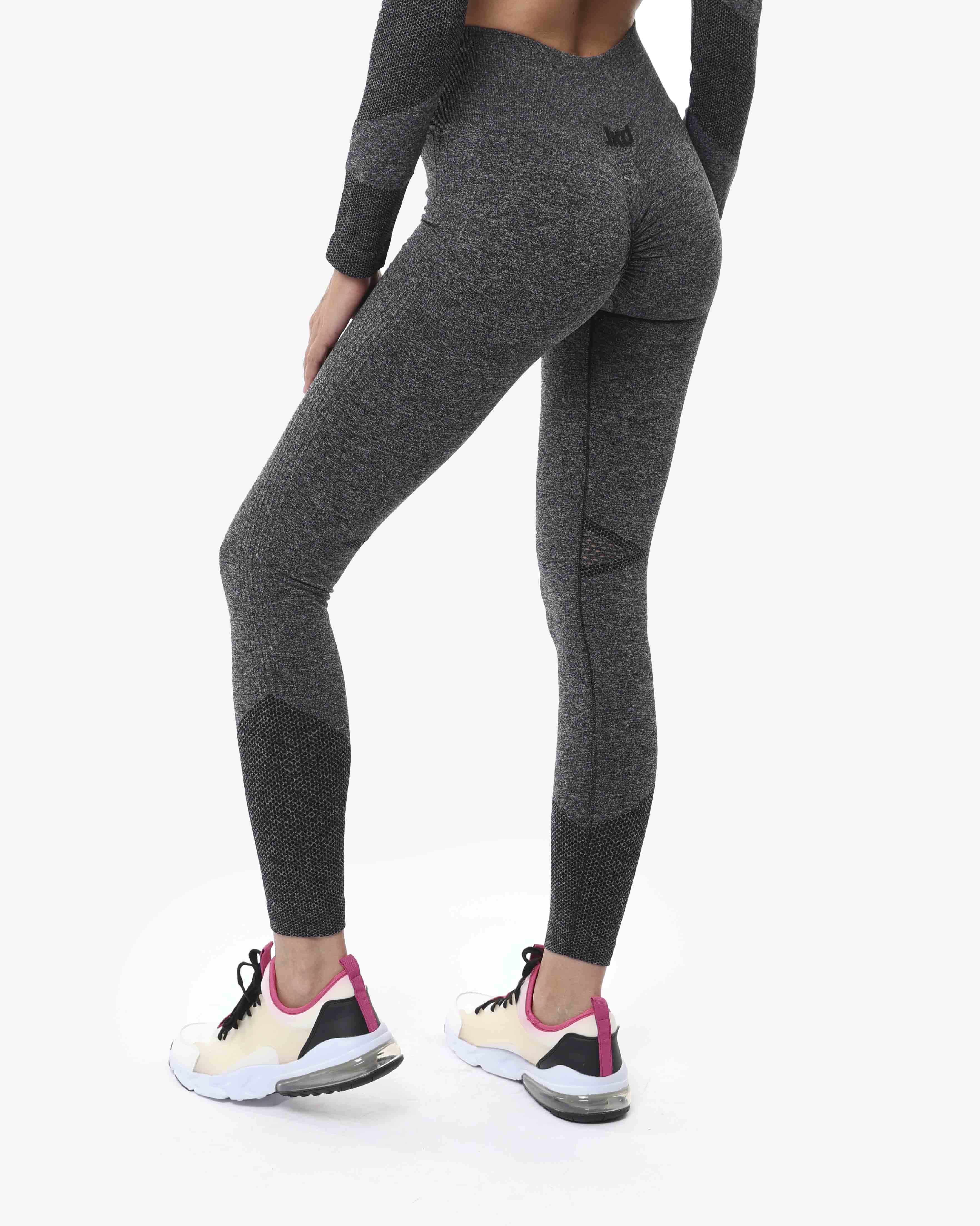 f64995525916e1291ea37f9b68a60166_NERO_JKLG9G304D_2_001