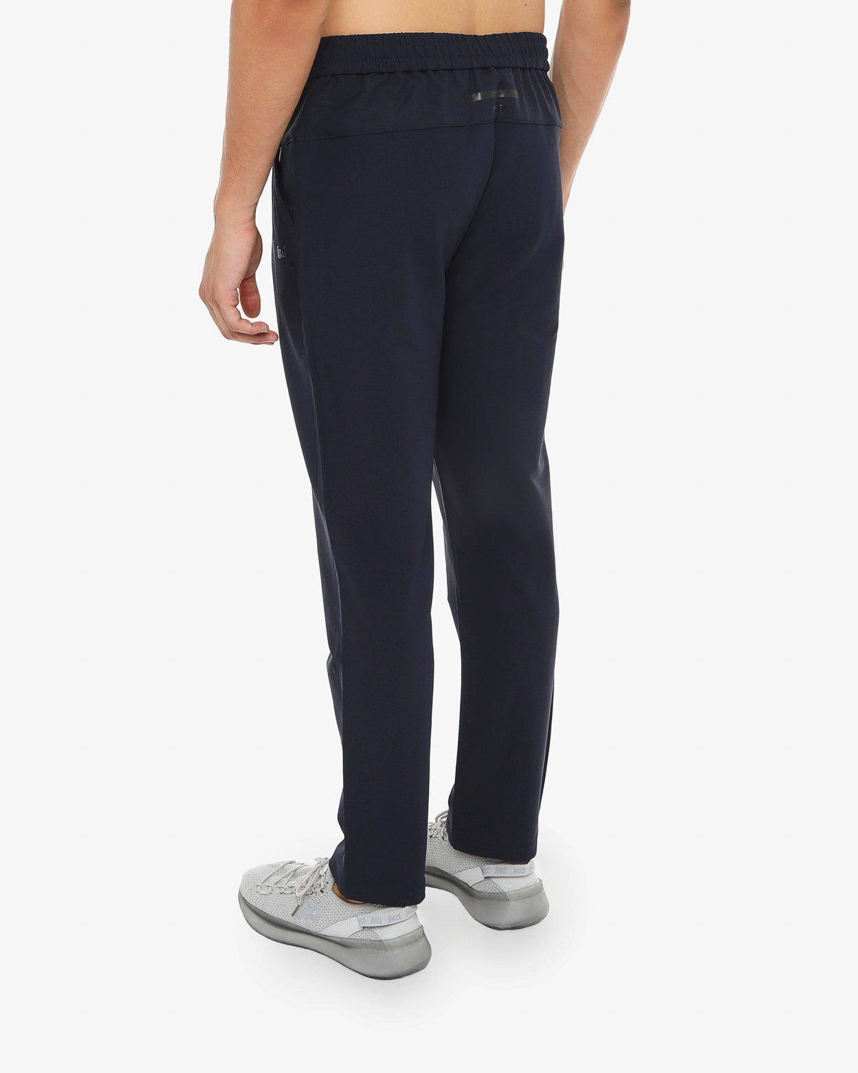 3b1ef929623d50d3394a35c5b9d16dd6_BLU_JKPT88O10U_15_028