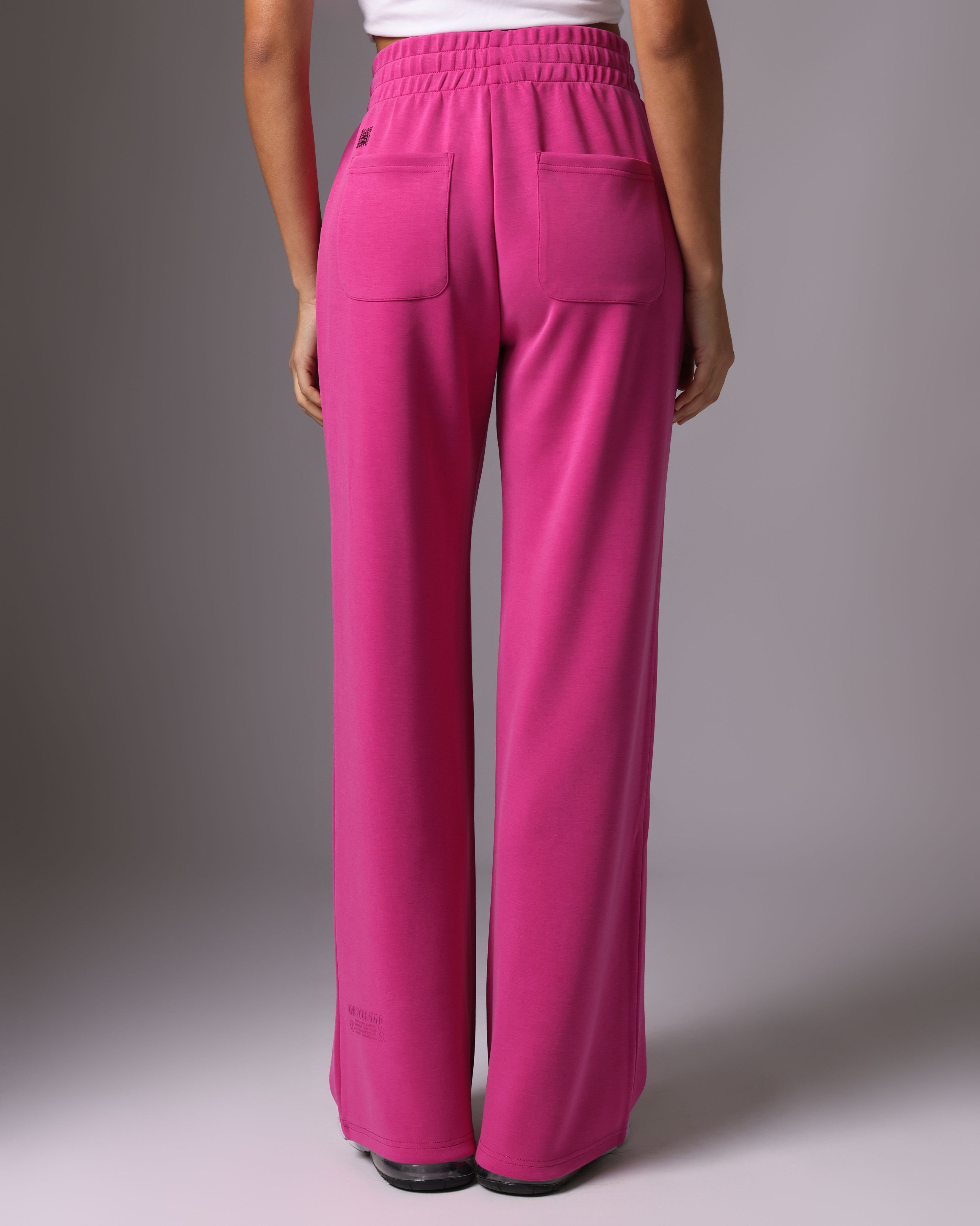 c634ffea7195608364671ac52ee59a61_ROSA_JKPT8NC02D_58_S77