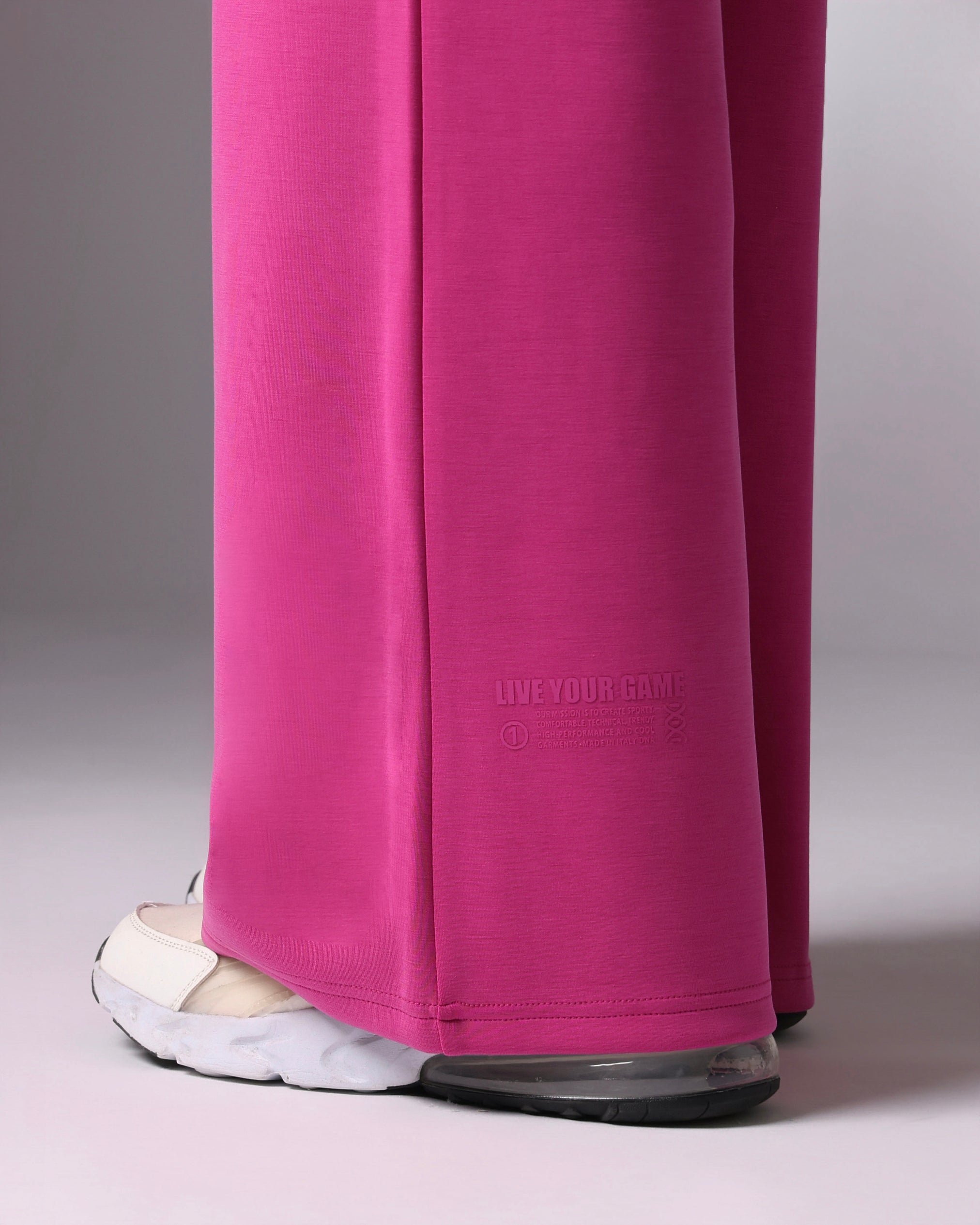 c634ffea7195608364671ac52ee59a61_ROSA_JKPT8NC02D_60_S77