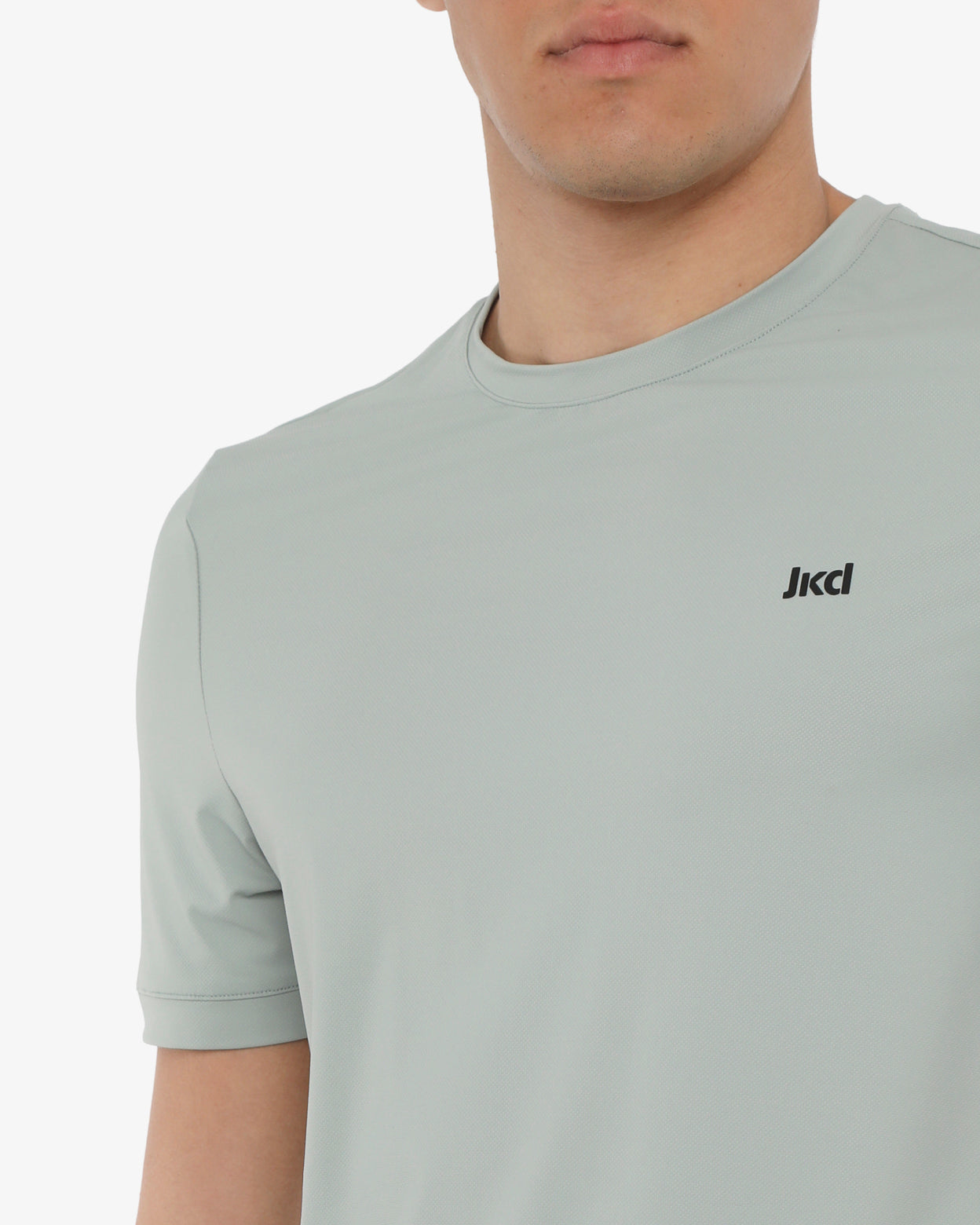 10781edade9a3c706a4dd7aef212e944_ALOE_JKTH8NC03U_21_G44