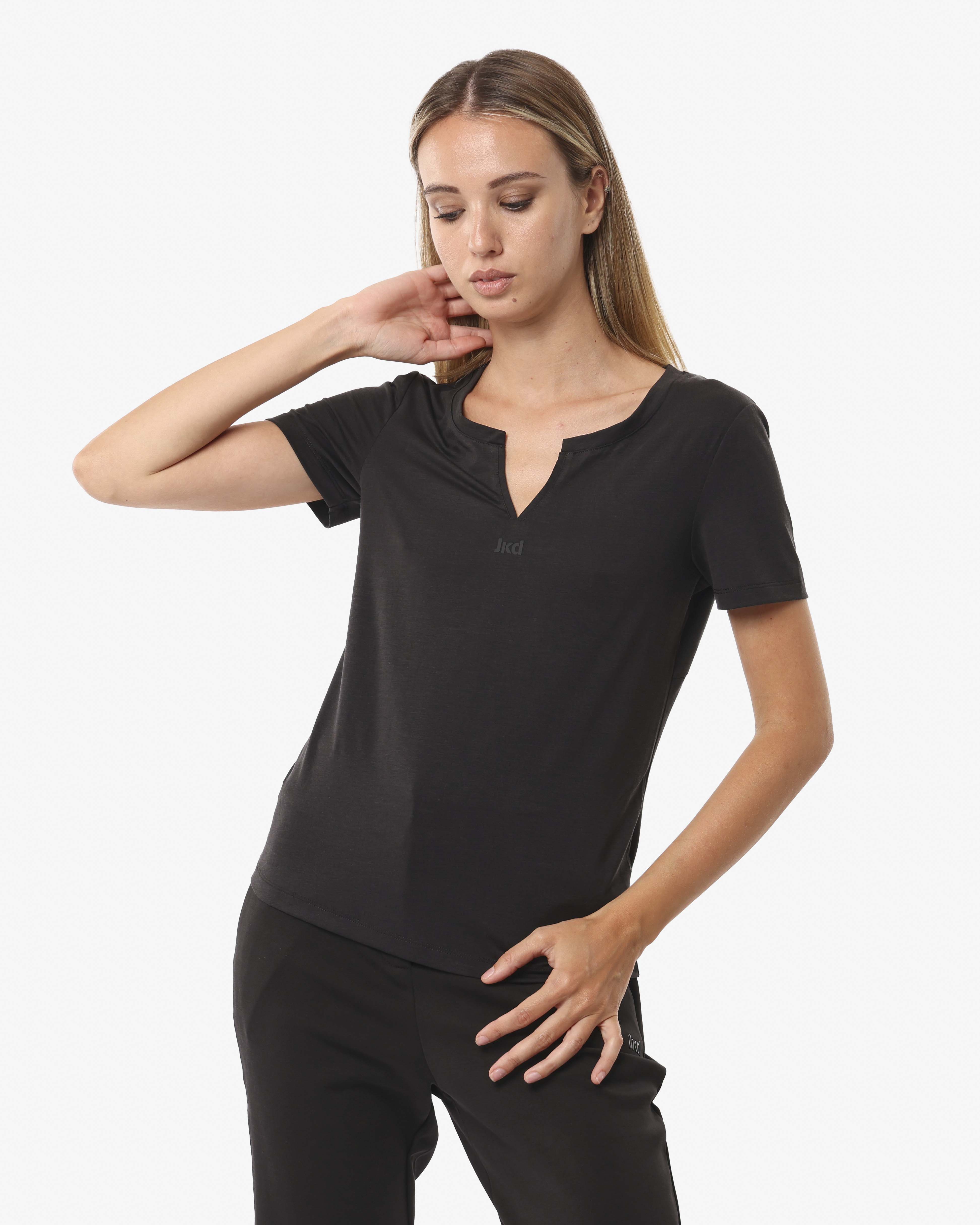 f64995525916e1291ea37f9b68a60166_NERO_JKTH9D704D_1_001