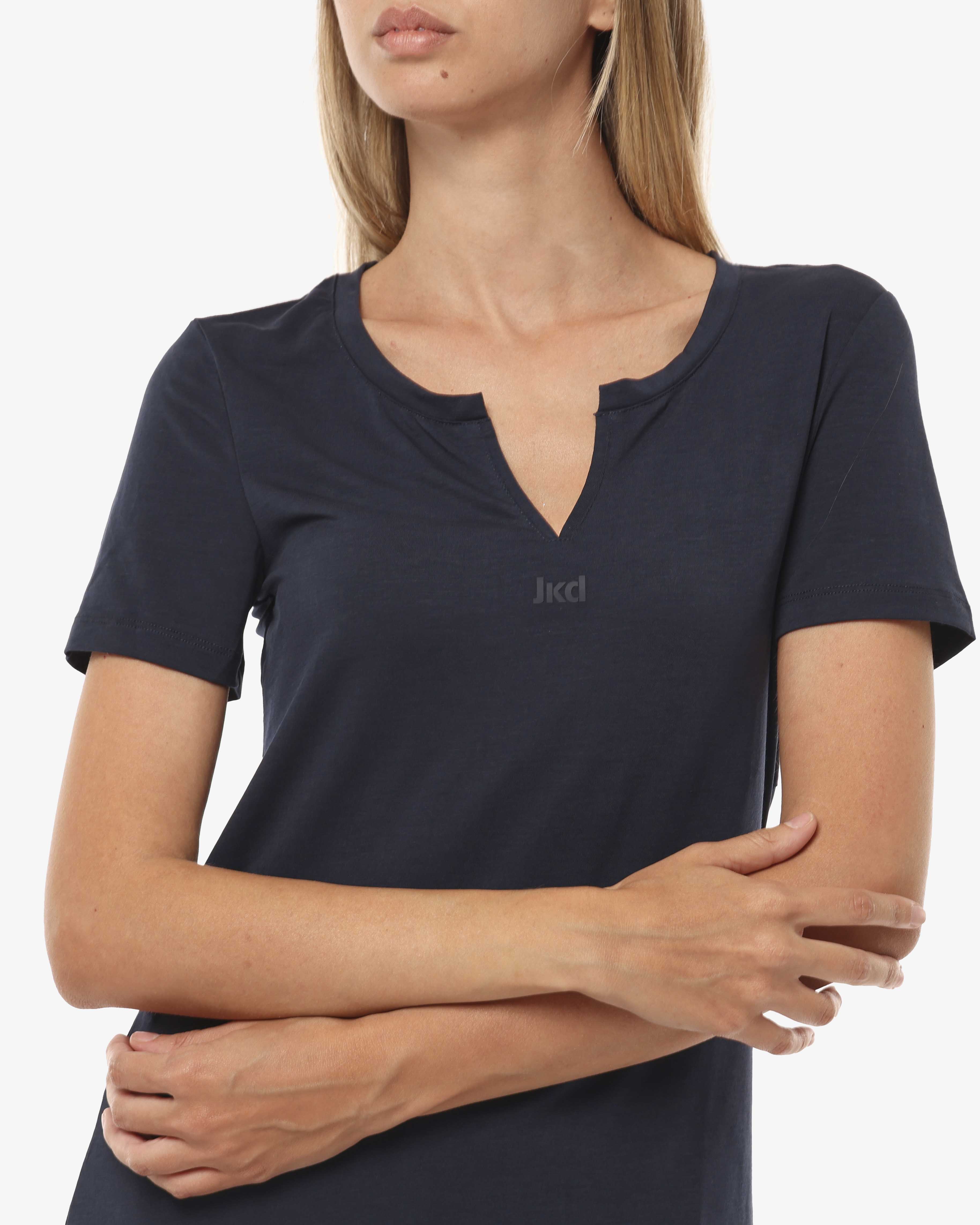 3b1ef929623d50d3394a35c5b9d16dd6_NAVY_JKTH9D704D_9_028